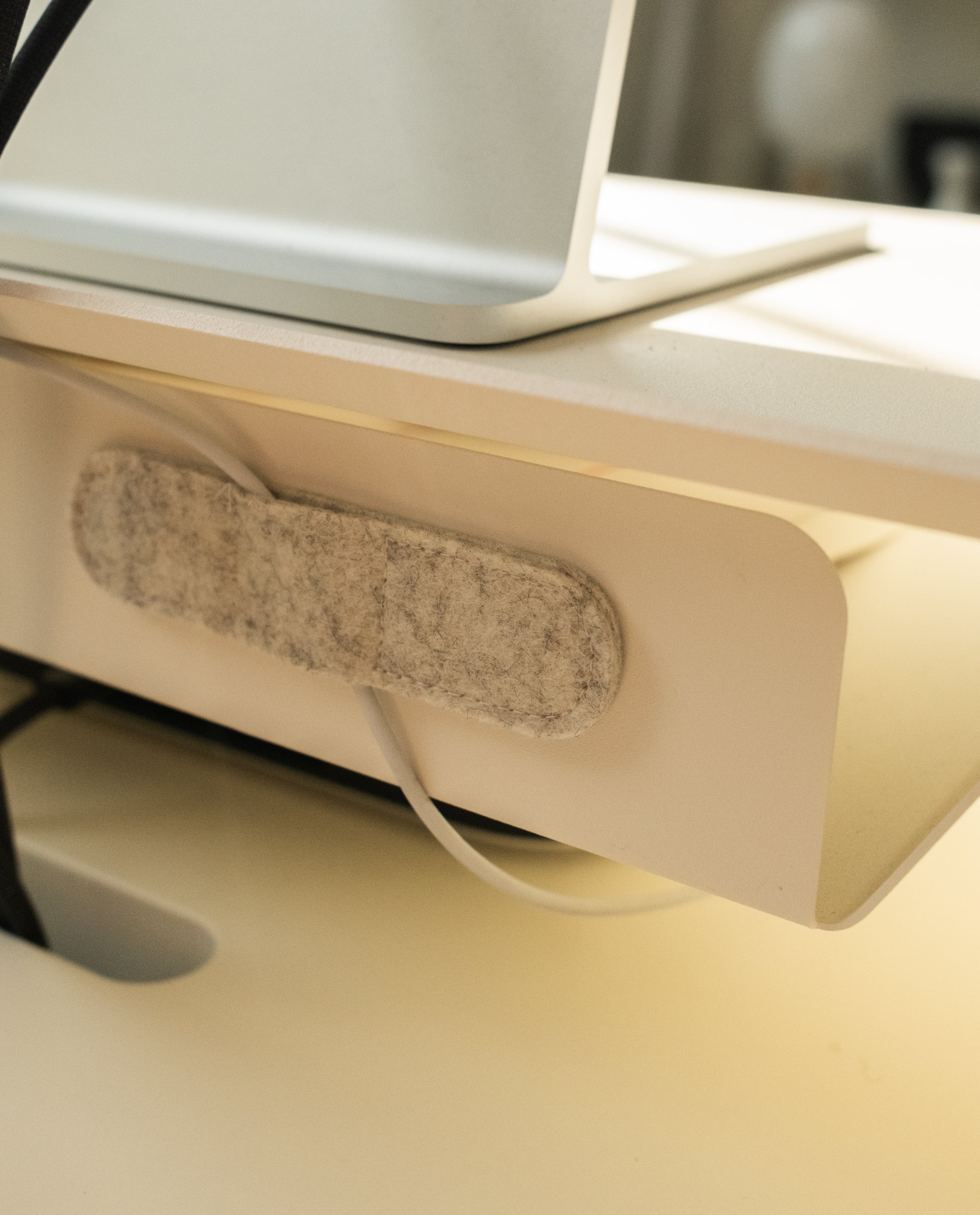 Magnetic Cable Keepers