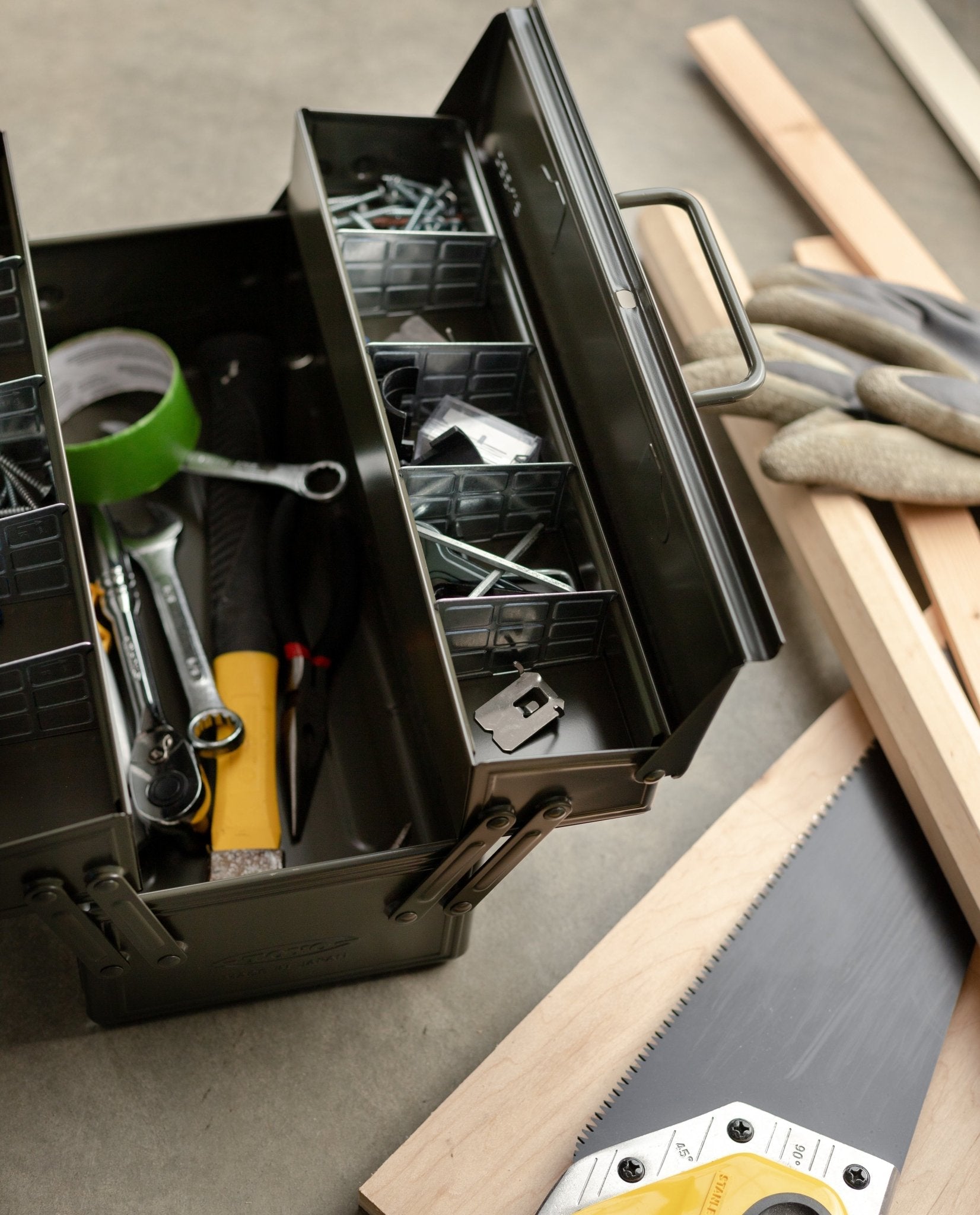 Toyo Steel Cantilever Toolbox ST-350
