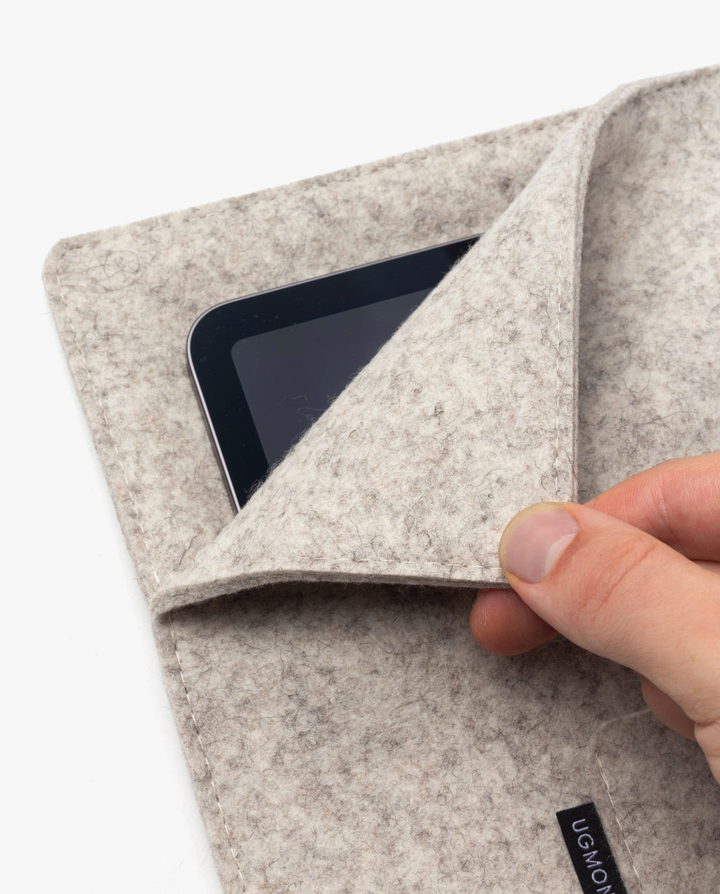 Magnetic Tablet Sleeve (Nedrelow x Ugmonk)