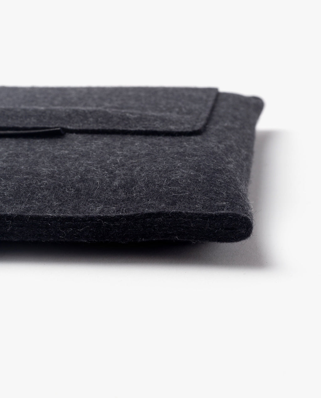 Magnetic Tablet Sleeve (Nedrelow x Ugmonk)